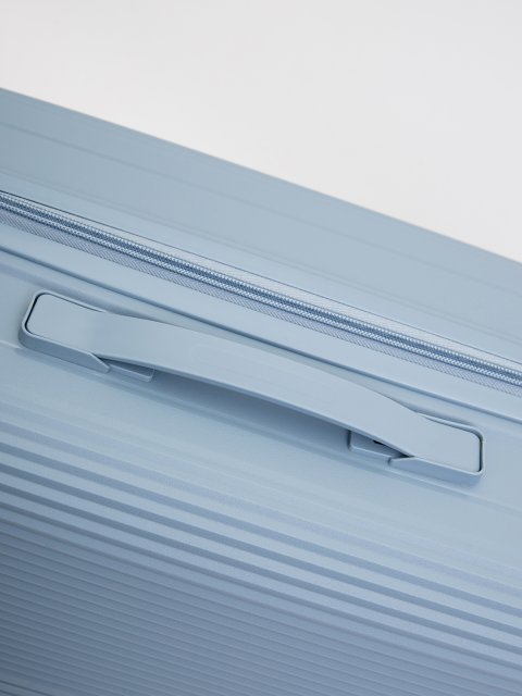 8052 85 24" Чемодан. Вид 8.