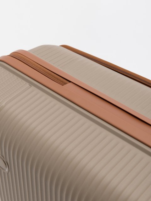 012 52 20" Чемодан. Вид 9.