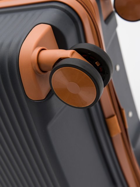 8012 51 24" Чемодан. Вид 10.