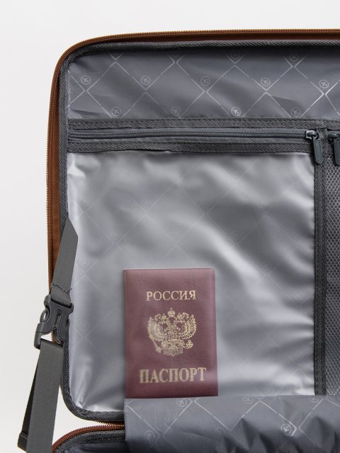 012 20 24" Чемодан. Вид 15.