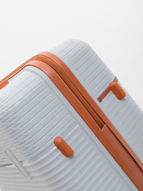 8012 05 24" Чемодан. Вид 8.