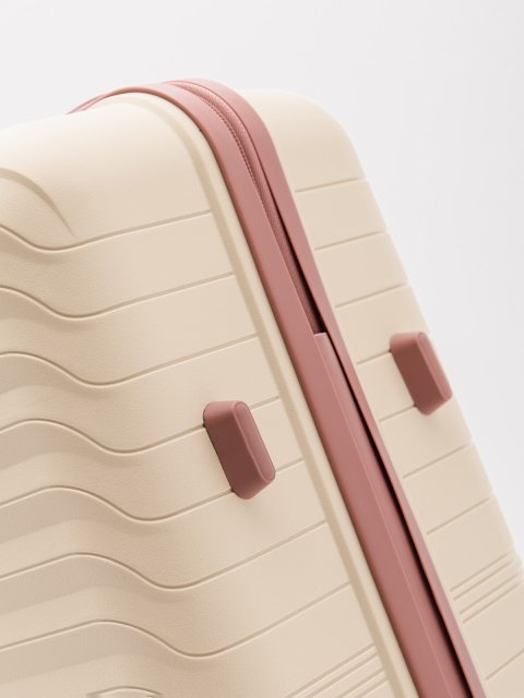 158 20 28" Чемодан. Вид 8.