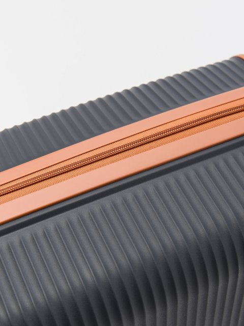 8012 51 20" Чемодан. Вид 12.