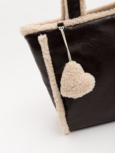 V104 048 12 Сумка женская. Вид 6.