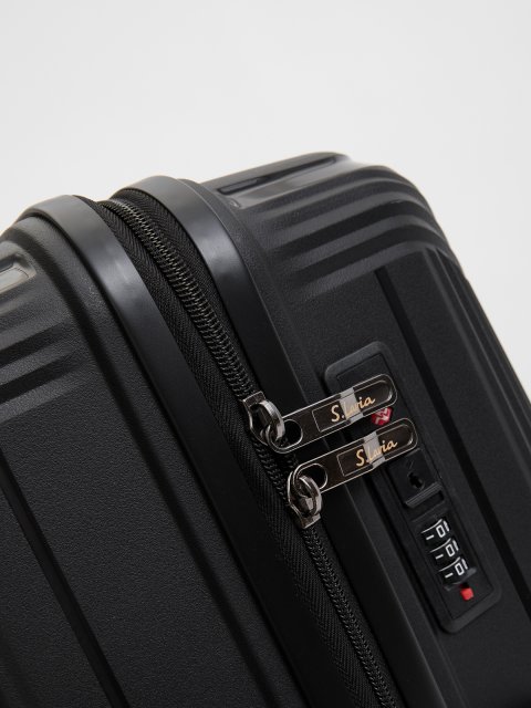 8052 01 28" Чемодан. Вид 6.