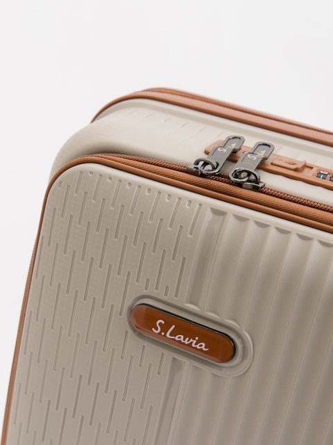 012 20 28" Чемодан. Вид 5.