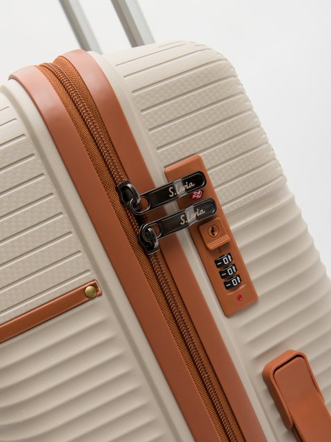 8012 20 24" Чемодан. Вид 7.