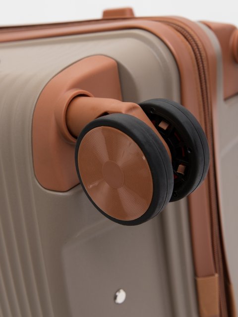 012 52 28" Чемодан. Вид 9.