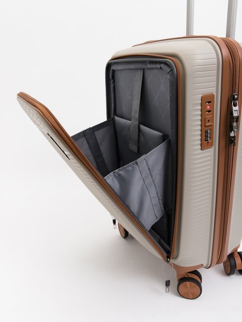 012 20 20" Чемодан. Вид 11.