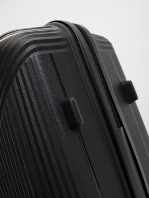 8052 01 28" Чемодан. Вид 8.