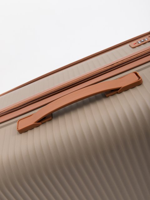 012 52 24" Чемодан. Вид 9.