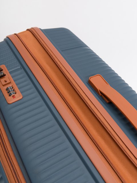 012 81 28" Чемодан. Вид 12.