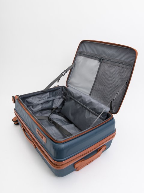 012 81 24" Чемодан. Вид 13.