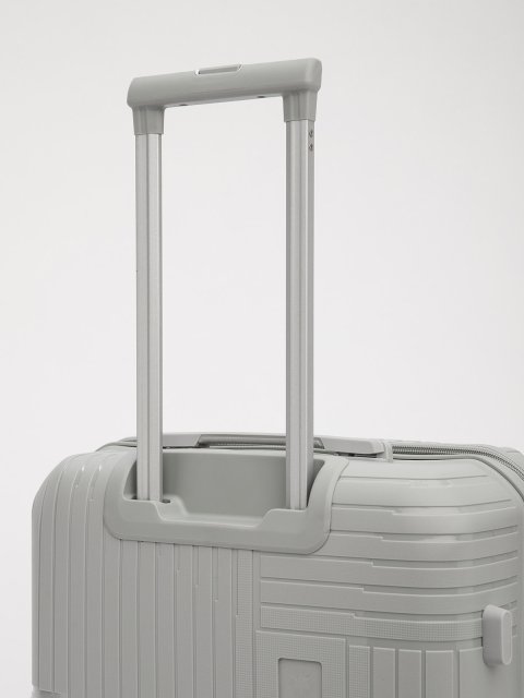 RY-810 05 24" Чемодан. Вид 7.