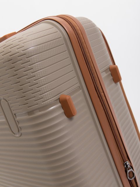 012 52 24" Чемодан. Вид 8.