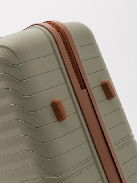 158 35 24" Чемодан. Вид 9.