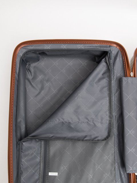 8012 20 24" Чемодан. Вид 13.