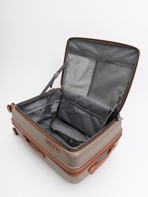 012 52 28" Чемодан. Вид 13.